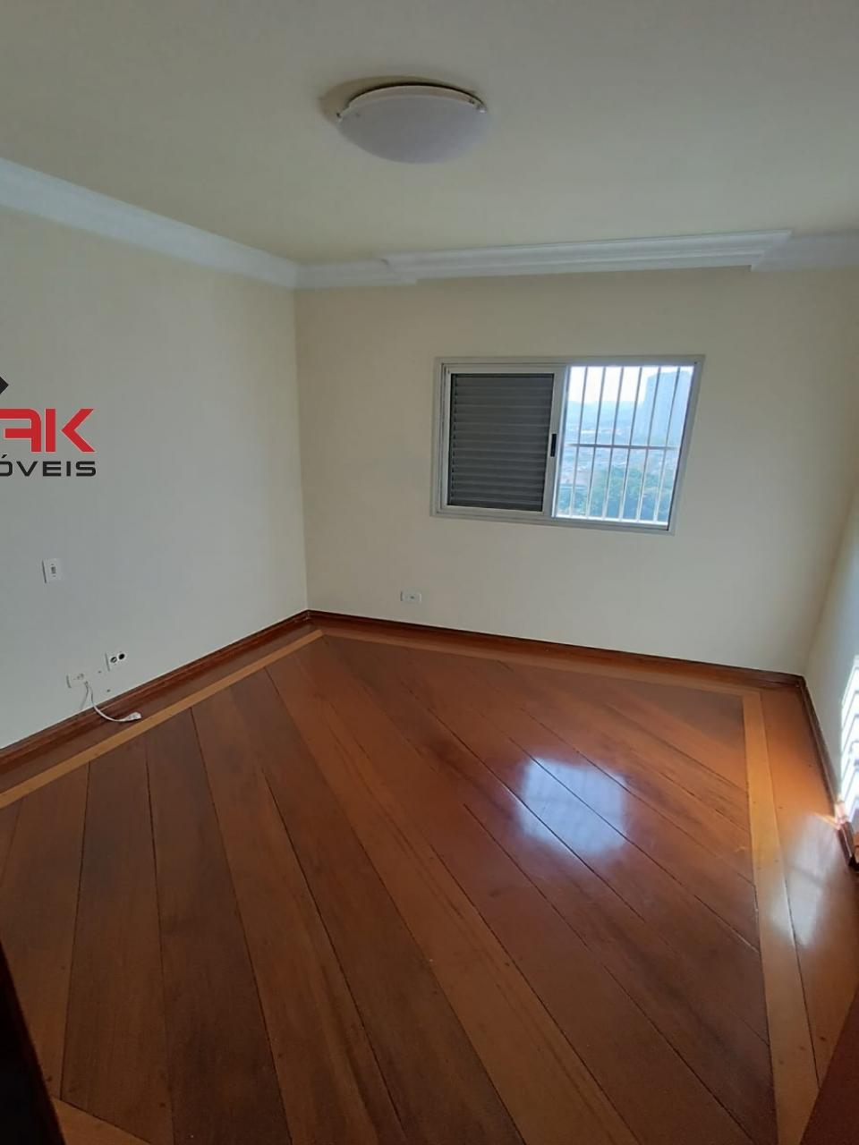 Apartamento para alugar com 3 quartos, 127m² - Foto 14