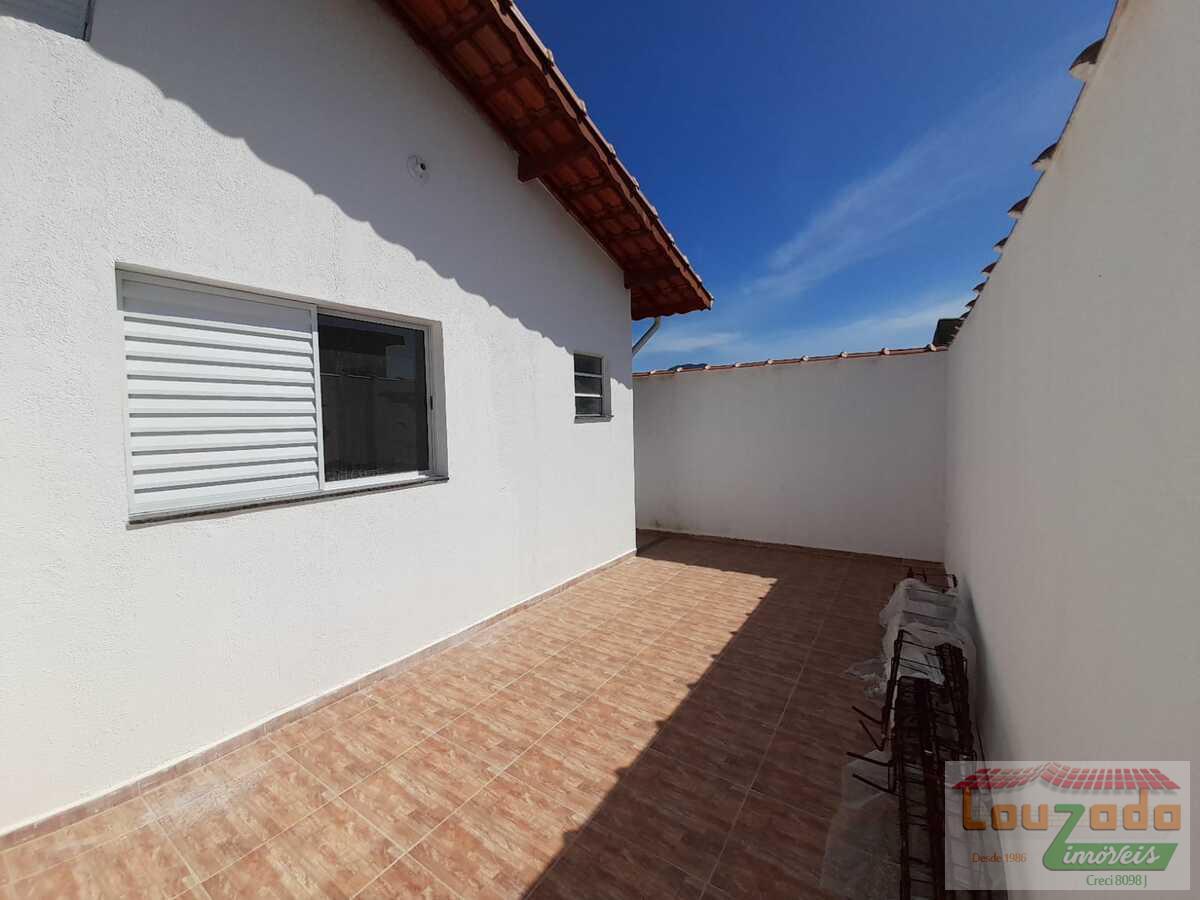 Casa à venda com 2 quartos, 150m² - Foto 16