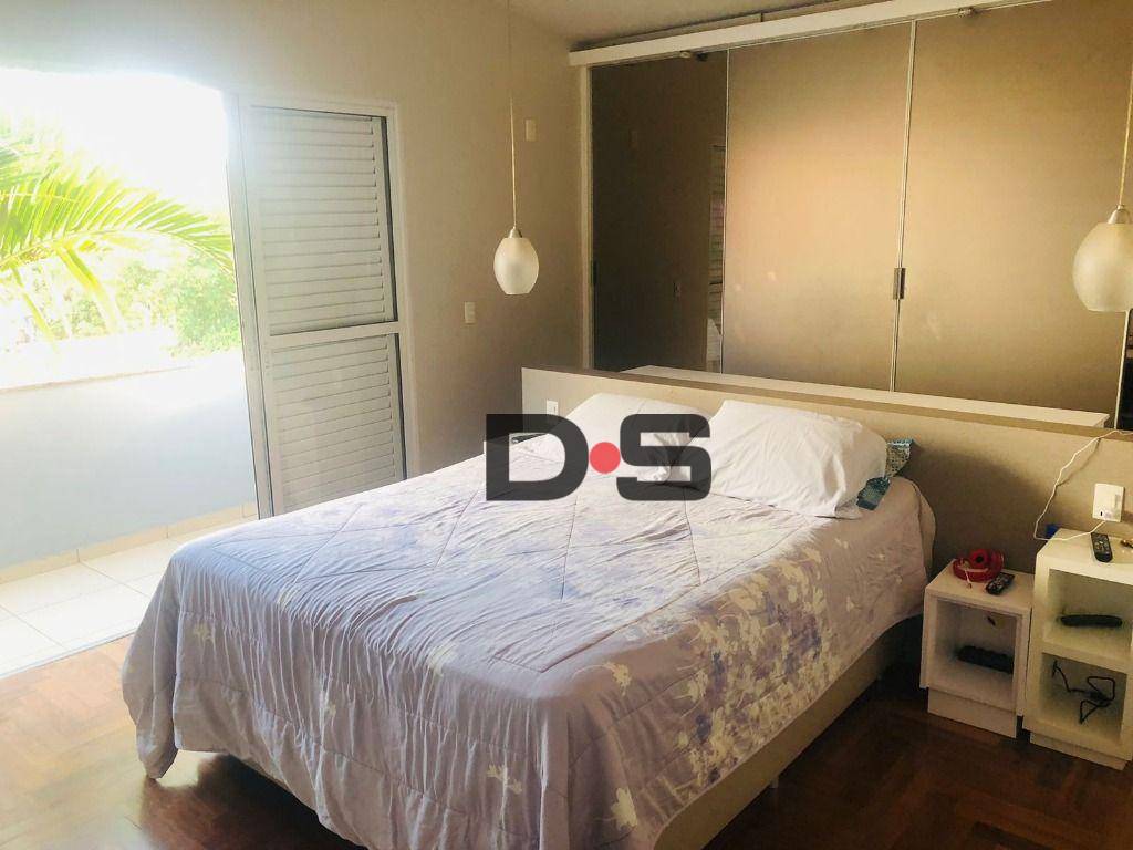 Sobrado à venda com 3 quartos, 314m² - Foto 8