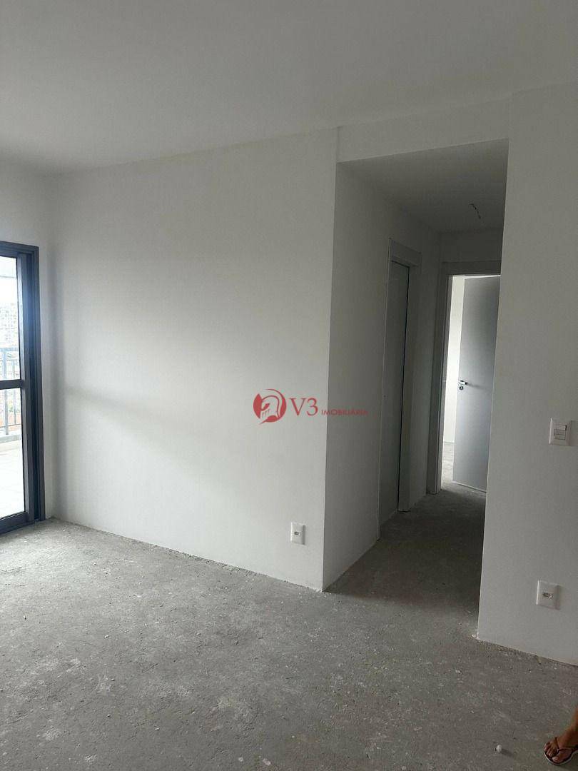 Apartamento à venda com 2 quartos, 70m² - Foto 19