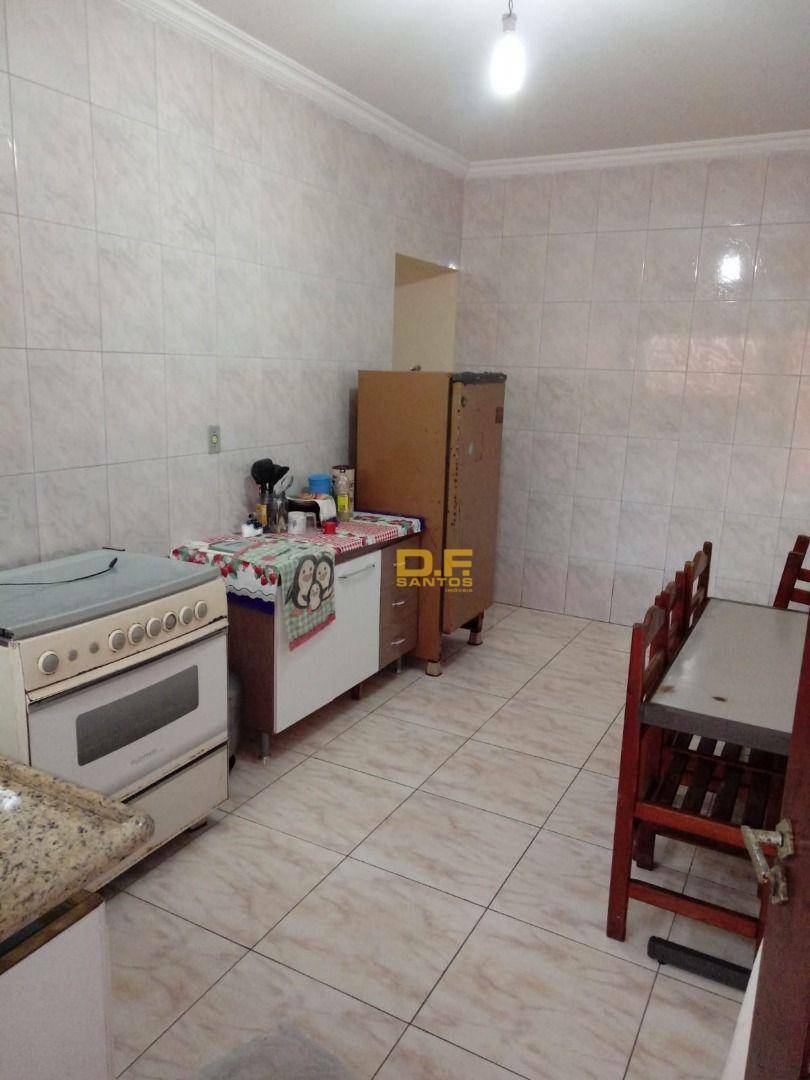 Casa à venda com 3 quartos, 121m² - Foto 4