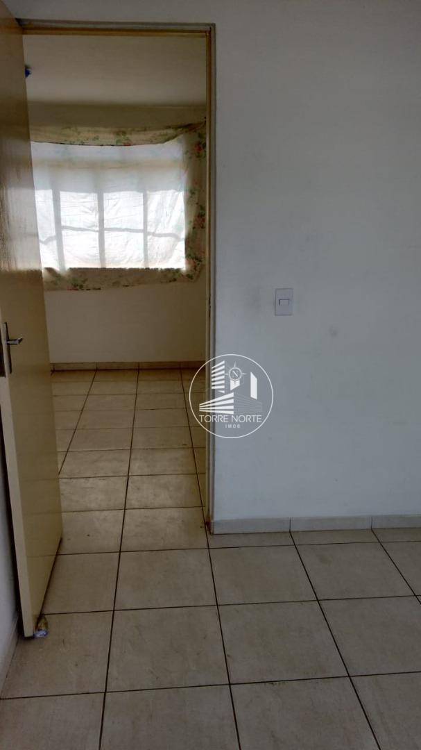 Apartamento à venda com 2 quartos, 60m² - Foto 3