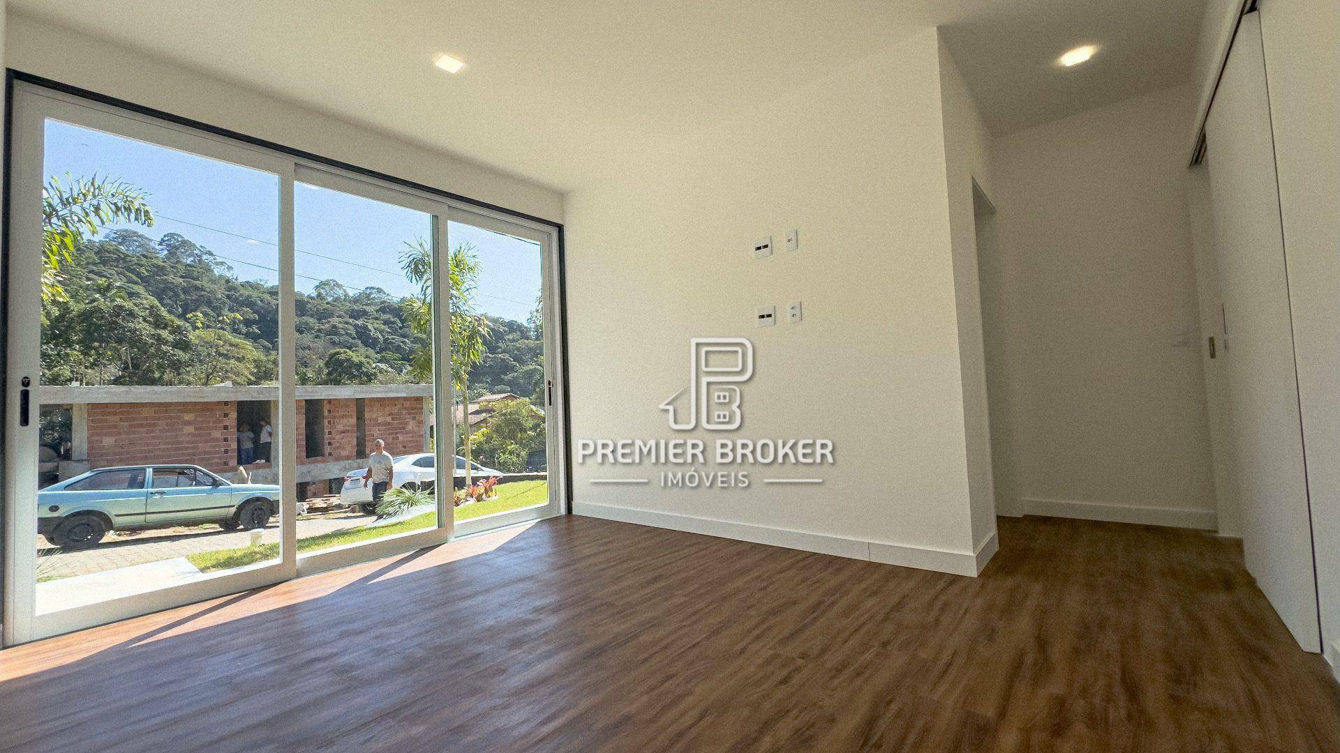 Casa de Condomínio à venda com 4 quartos, 400m² - Foto 31