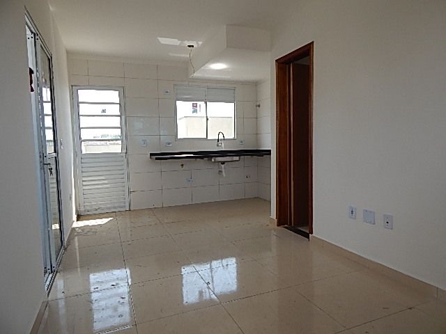 Apartamento à venda com 2 quartos, 42m² - Foto 2