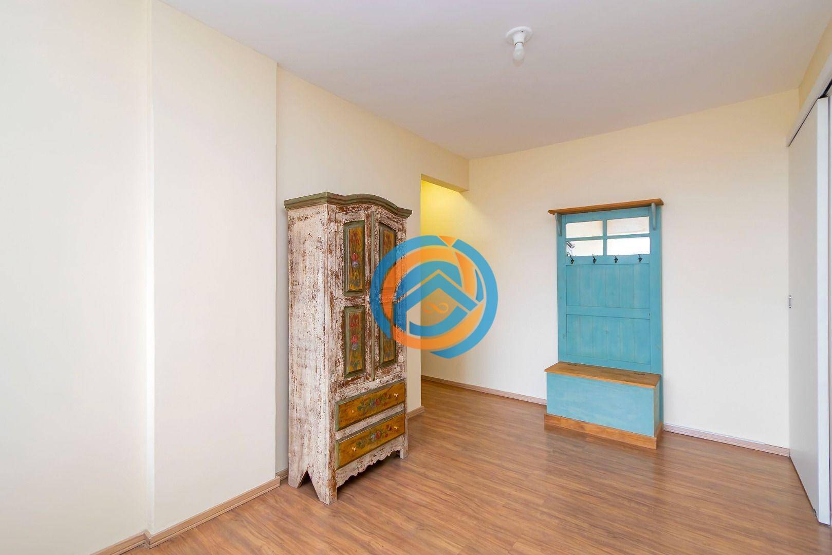 Apartamento à venda com 2 quartos, 56m² - Foto 4