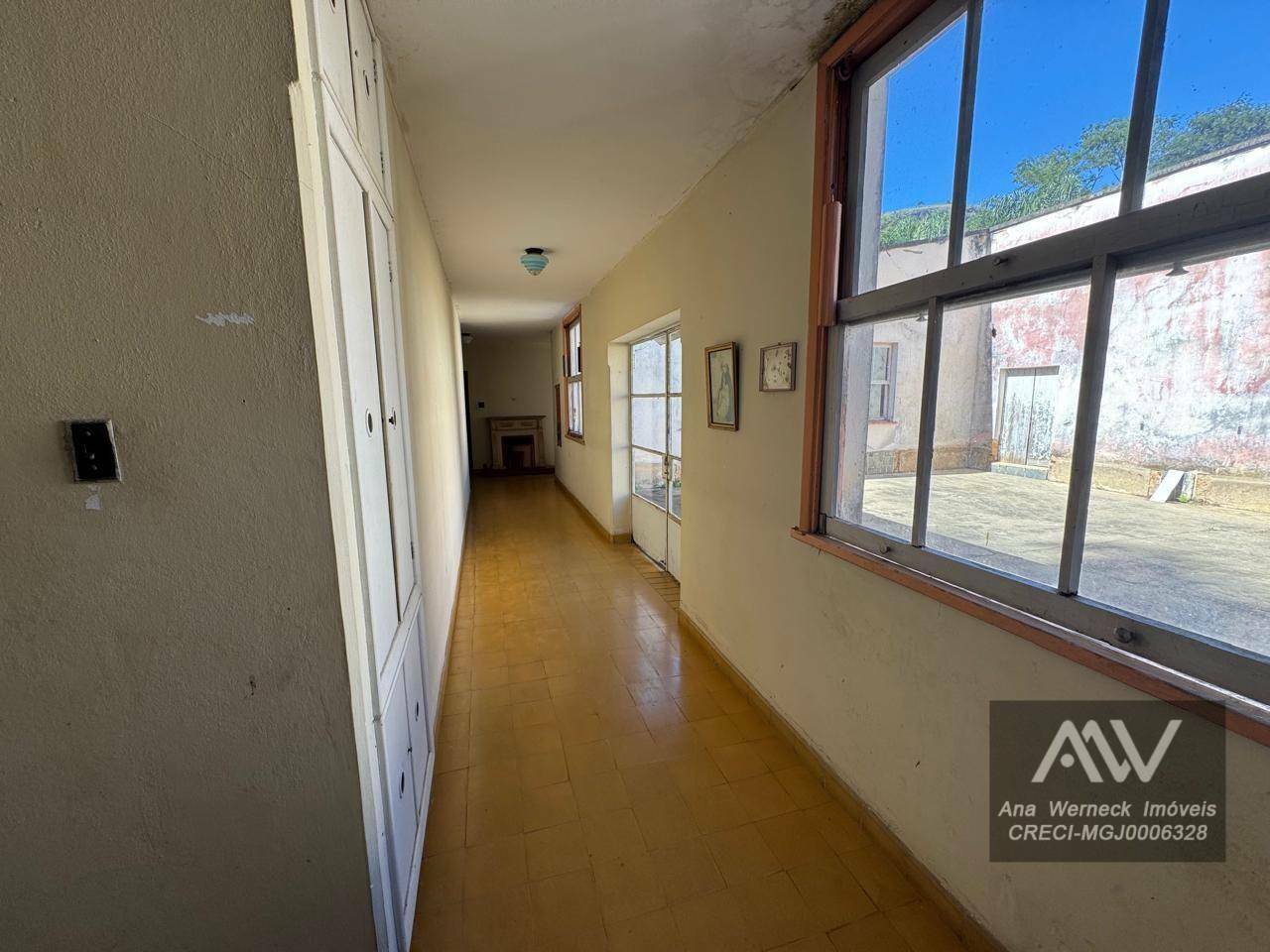 Chácara à venda com 8 quartos, 600m² - Foto 14