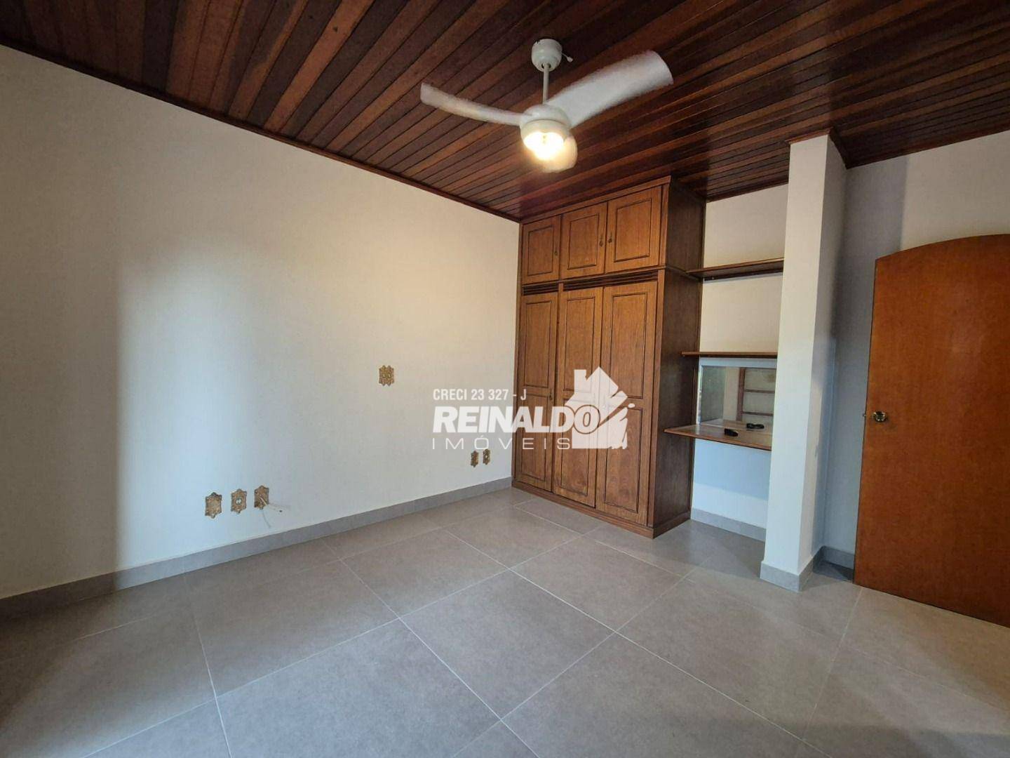 Casa de Condomínio à venda com 2 quartos, 360m² - Foto 17