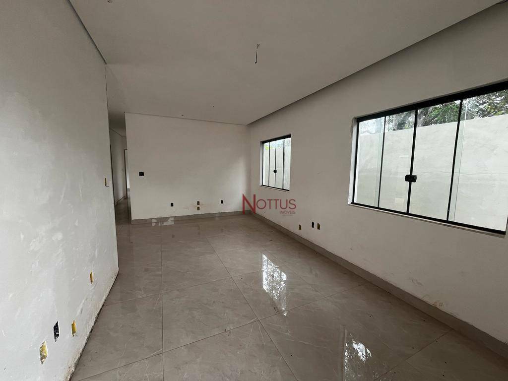 Casa à venda com 3 quartos, 150m² - Foto 5