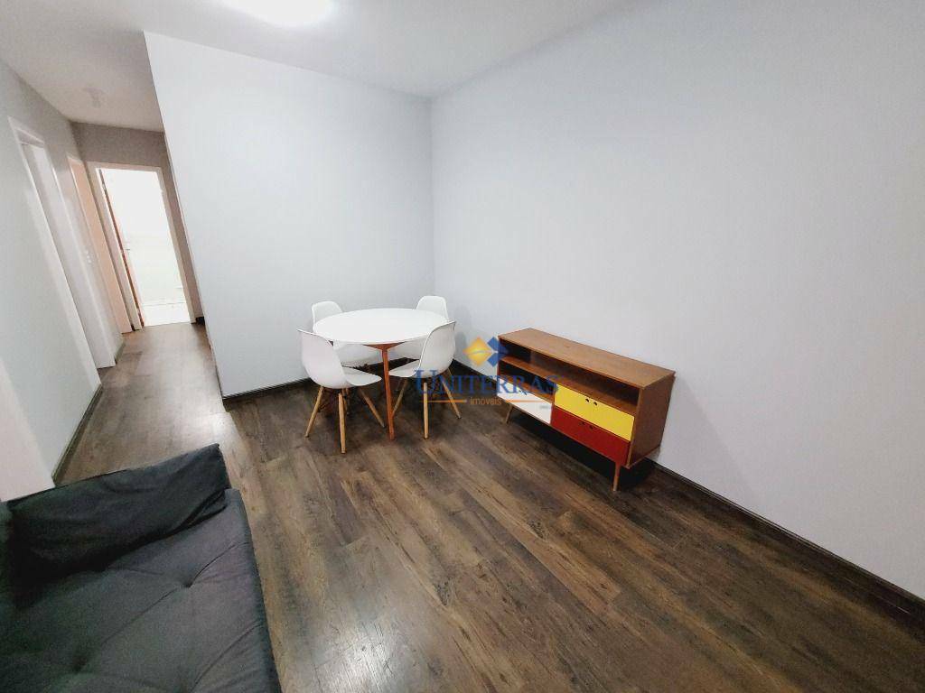 Apartamento para alugar com 3 quartos, 48m² - Foto 4