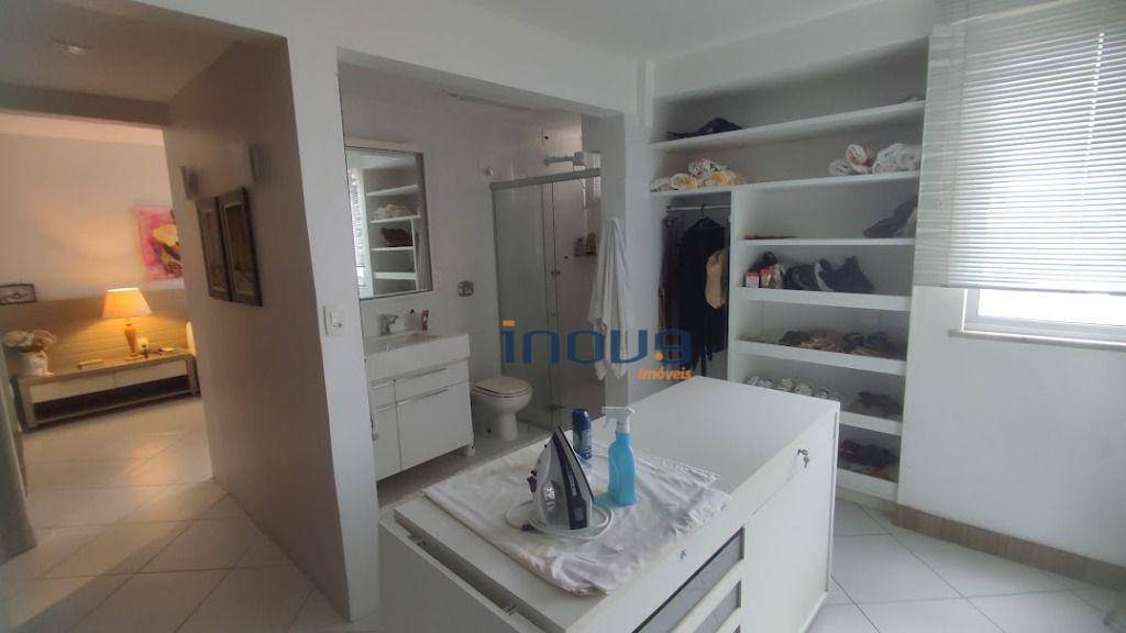 Apartamento à venda com 2 quartos, 107m² - Foto 11