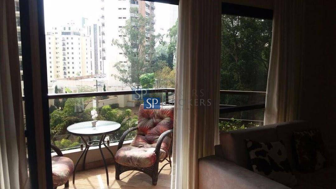 Apartamento à venda com 4 quartos, 230m² - Foto 9