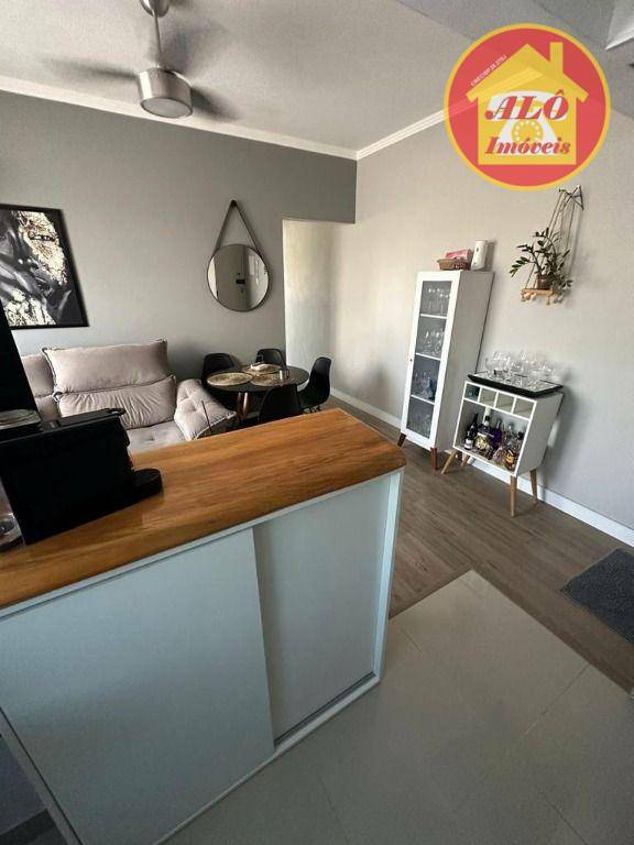 Apartamento à venda com 2 quartos, 61m² - Foto 2