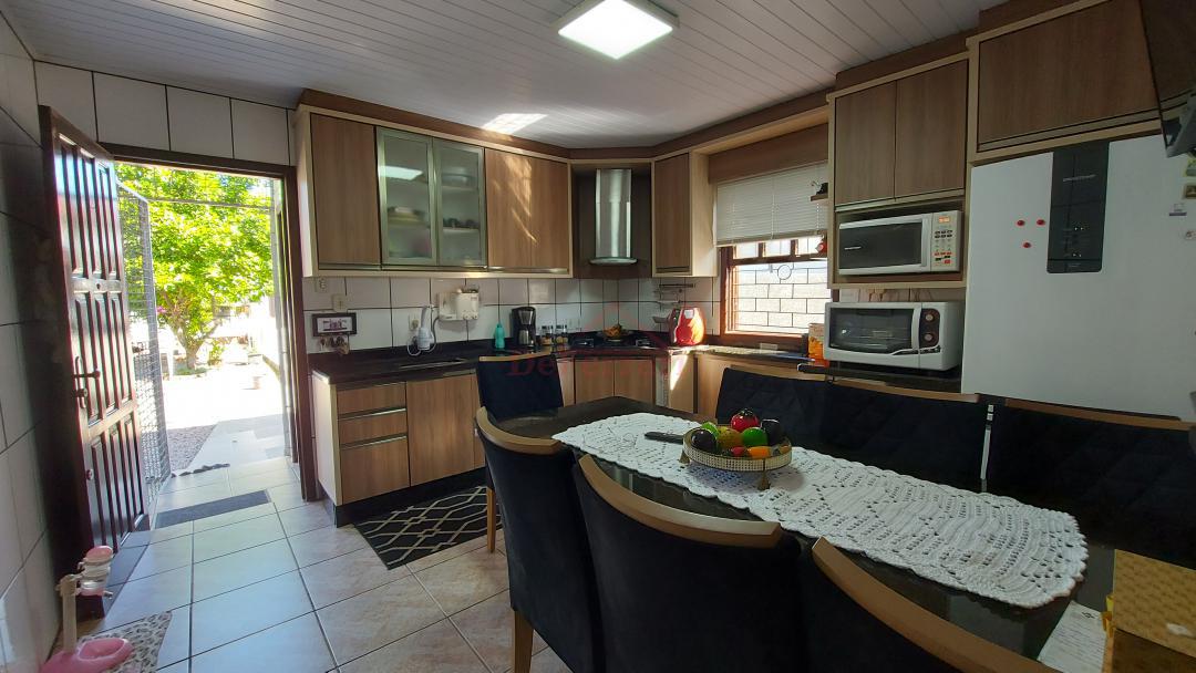 Casa à venda com 3 quartos, 555m² - Foto 4