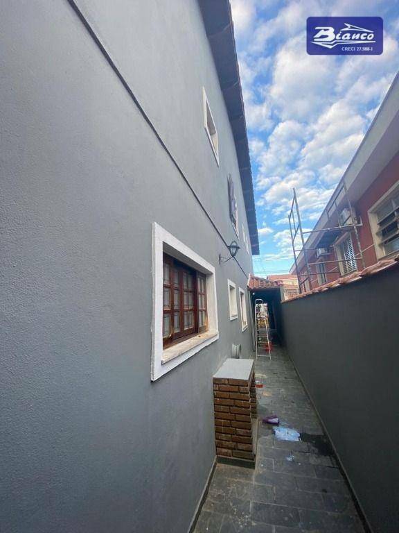 Sobrado à venda com 3 quartos, 180m² - Foto 33