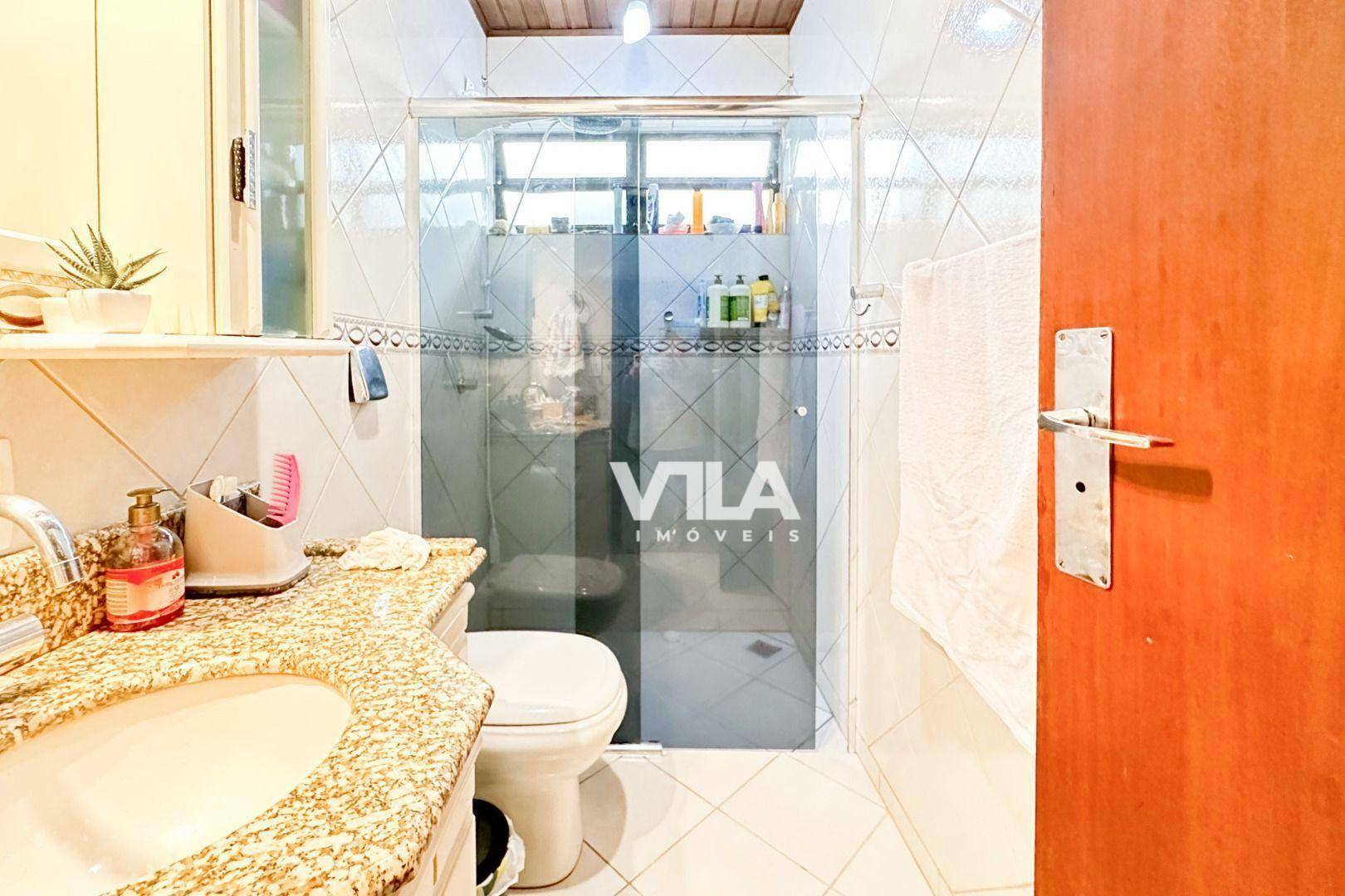 Casa à venda com 3 quartos, 200m² - Foto 18