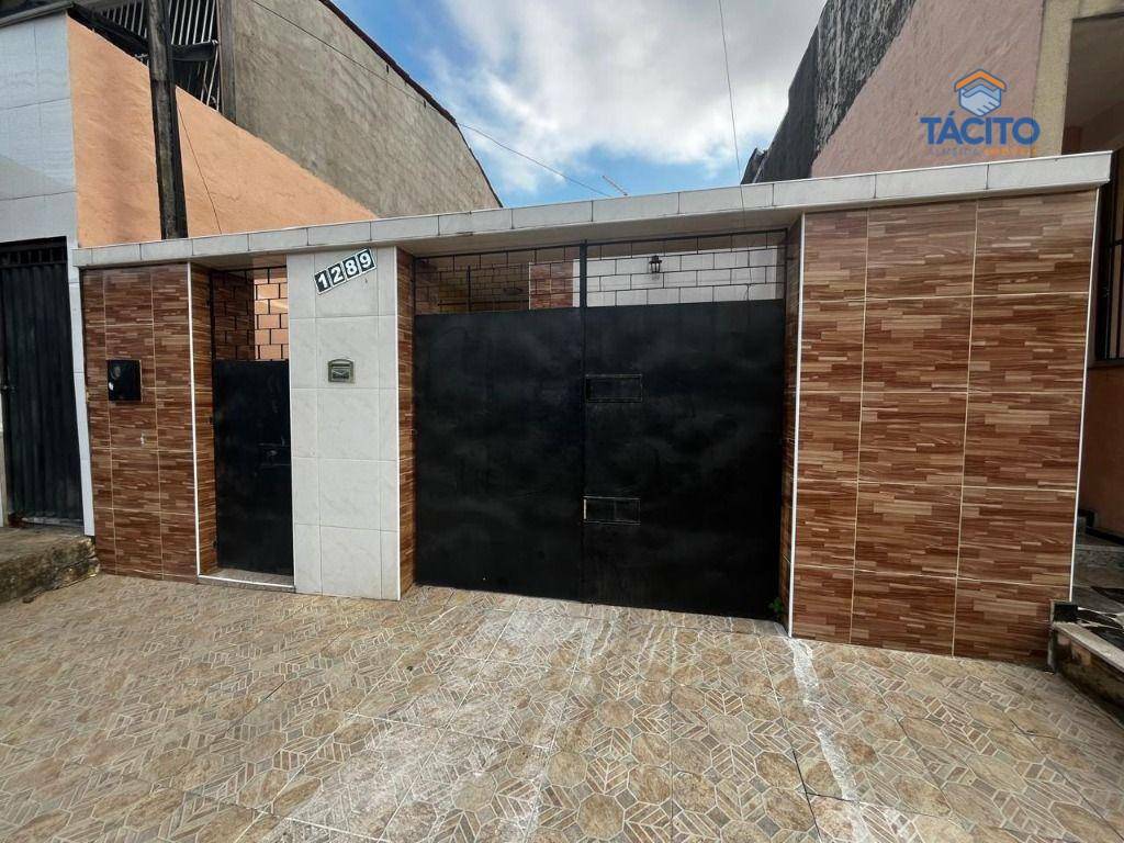 Casa para alugar com 2 quartos, 295M2 - Foto 1