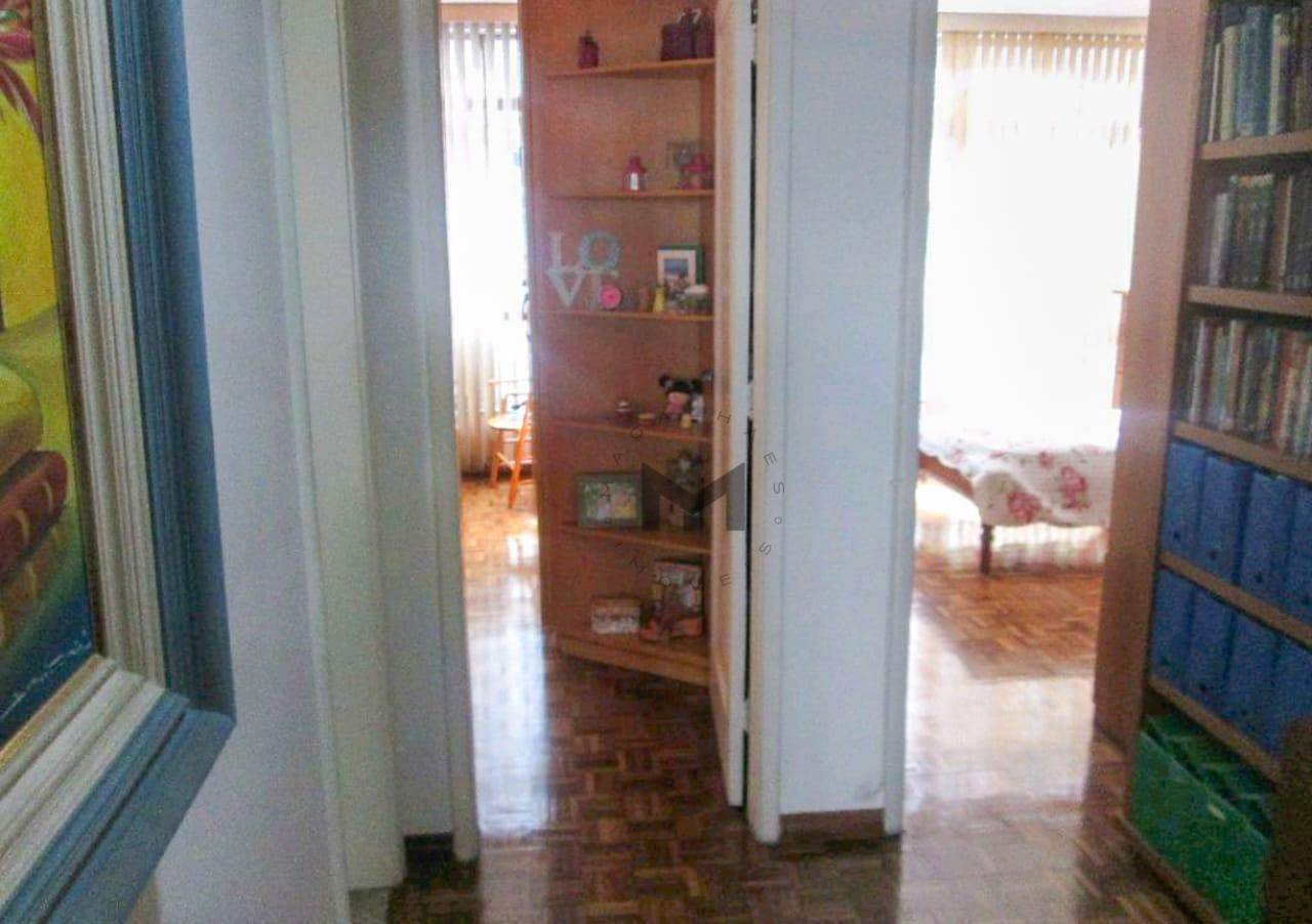 Apartamento à venda com 3 quartos, 124m² - Foto 10