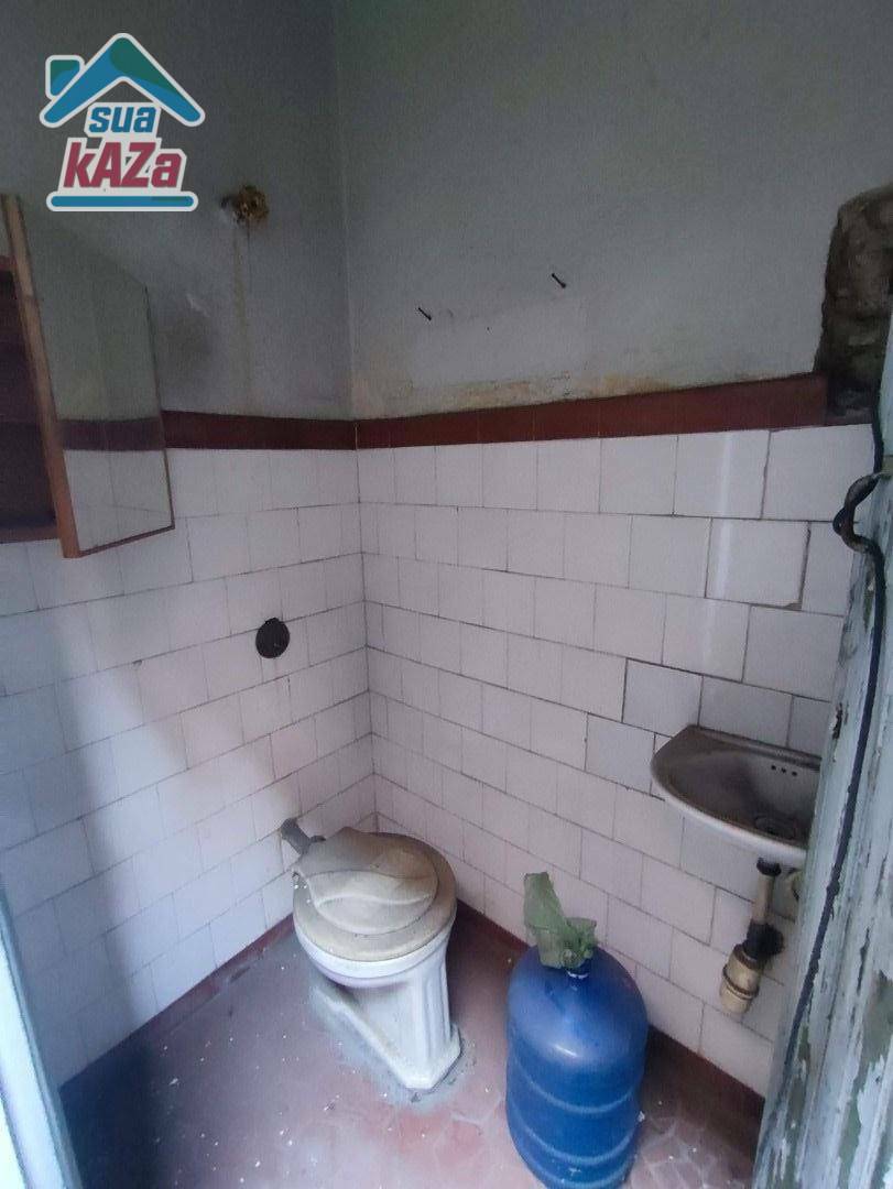 Casa à venda com 6 quartos, 235m² - Foto 5