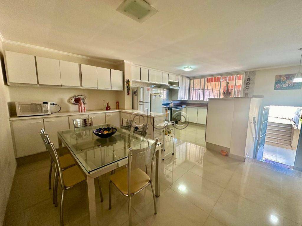 Casa à venda com 4 quartos, 304m² - Foto 5