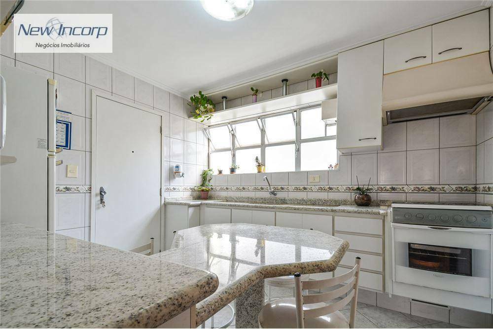 Apartamento à venda com 3 quartos, 115m² - Foto 18