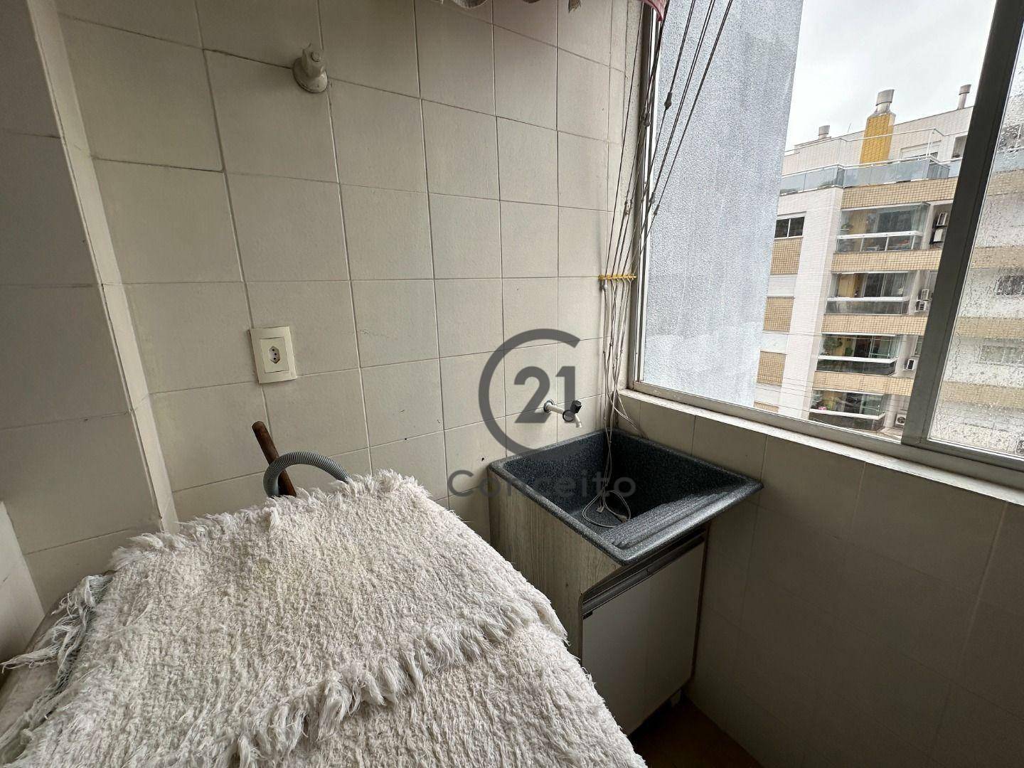 Apartamento à venda com 2 quartos, 55m² - Foto 16
