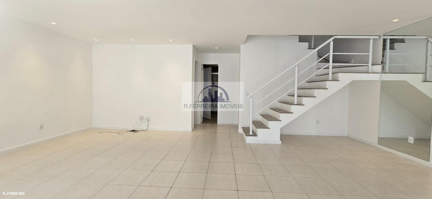 Casa, 3 quartos, 239 m² - Foto 3