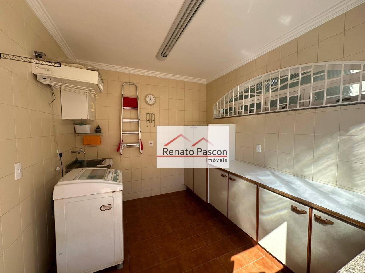 Casa à venda com 4 quartos, 289m² - Foto 10