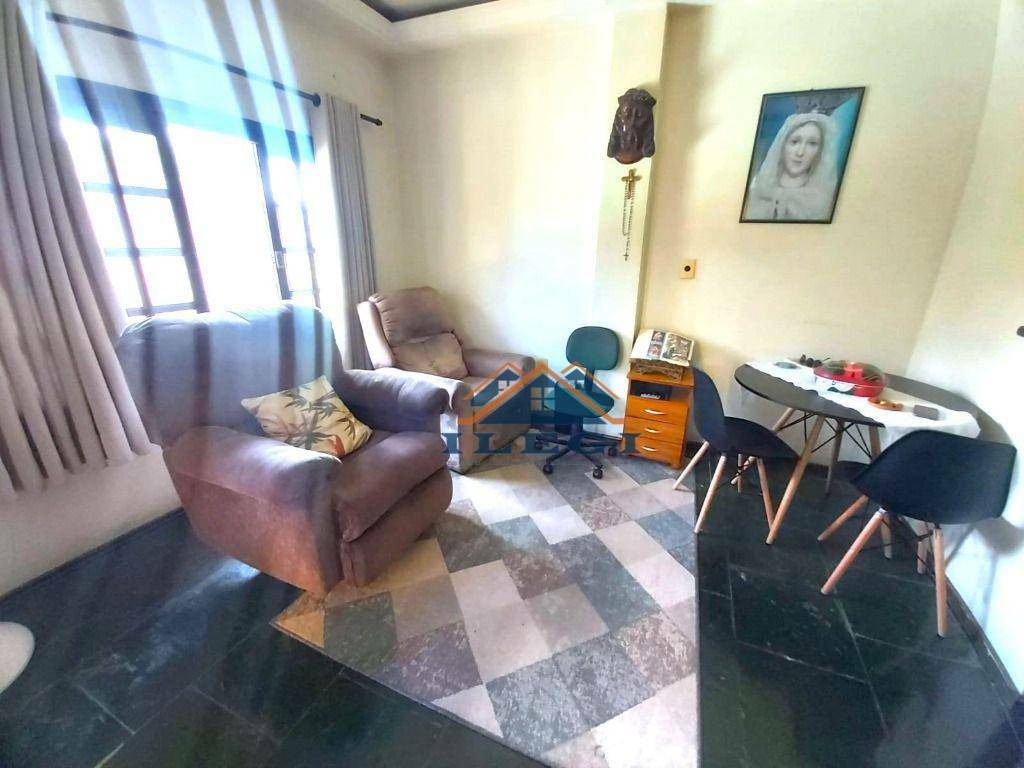 Casa de Condomínio à venda com 4 quartos, 360m² - Foto 47