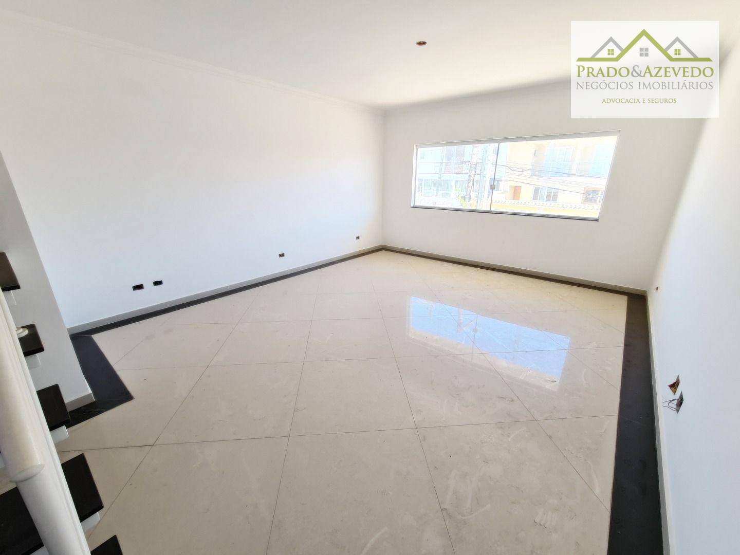 Casa à venda com 3 quartos, 320m² - Foto 1