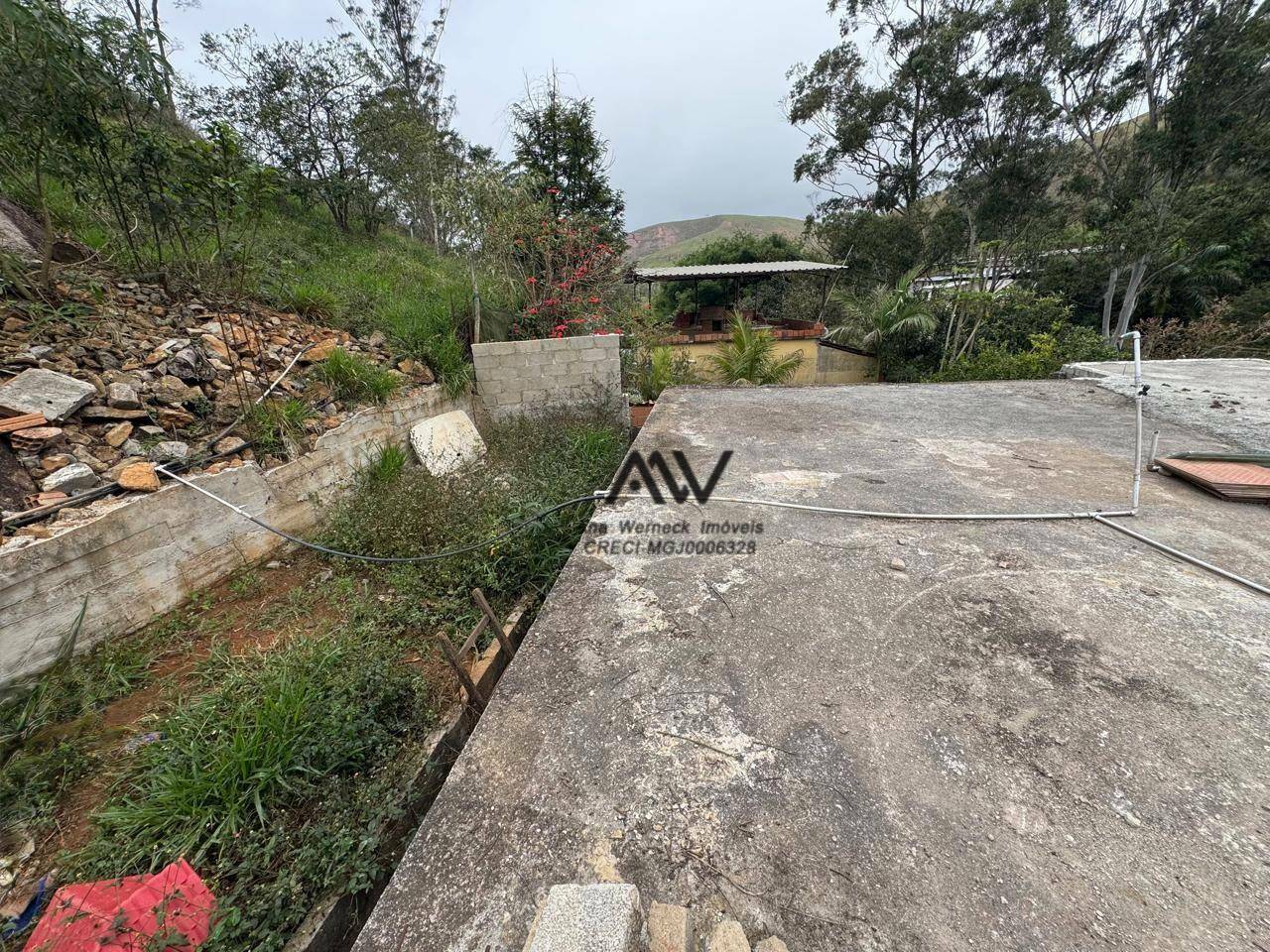 Casa à venda com 2 quartos, 60m² - Foto 14