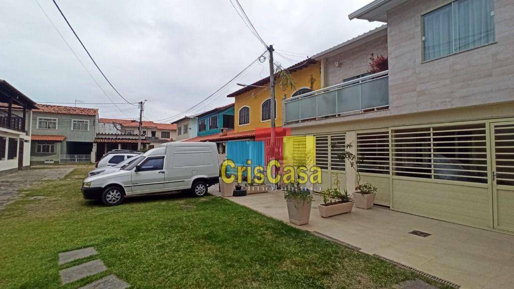 Casa à venda com 4 quartos, 129m² - Foto 2