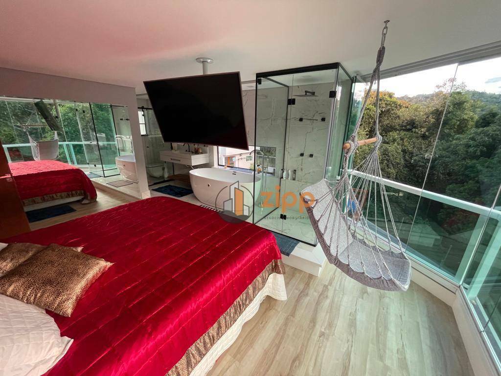 Sobrado à venda com 4 quartos, 300m² - Foto 10