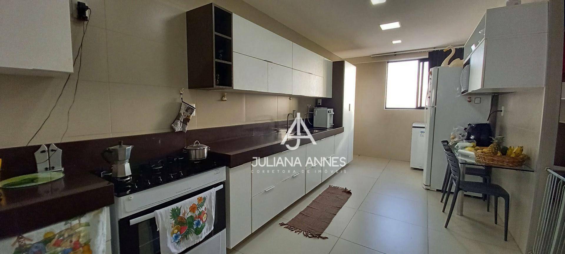 Apartamento à venda com 4 quartos, 216m² - Foto 18