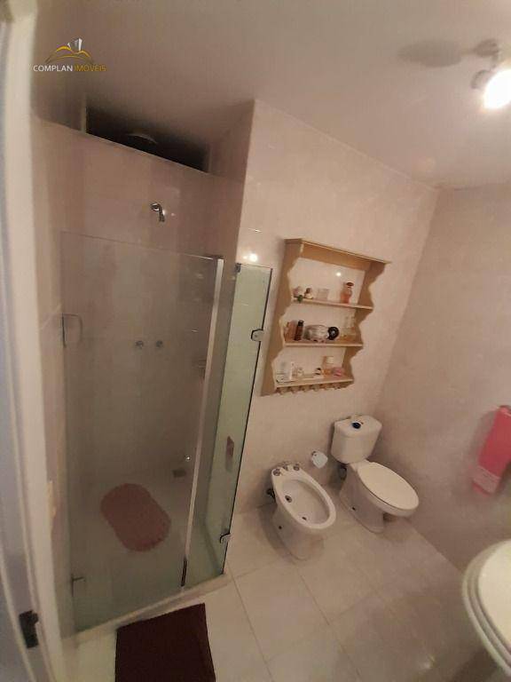 Apartamento à venda com 3 quartos, 150m² - Foto 14