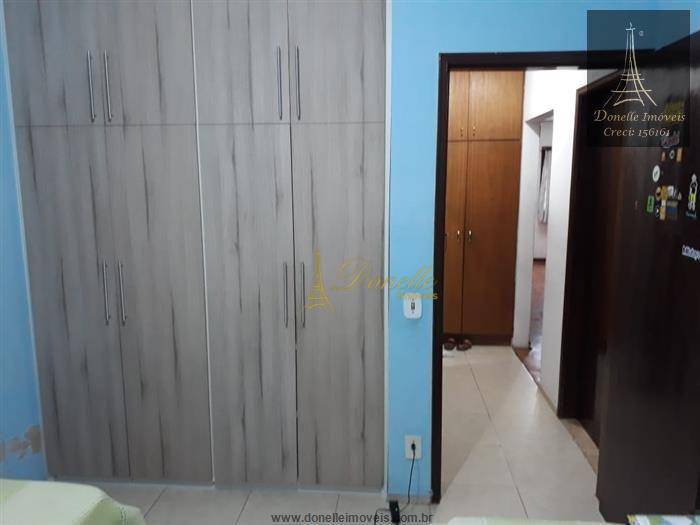 Casa à venda com 2 quartos, 140m² - Foto 2