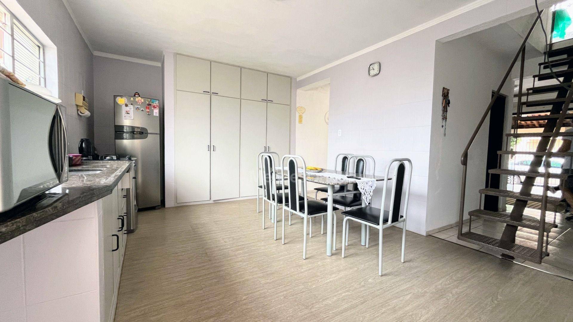 Casa à venda com 3 quartos, 180m² - Foto 7