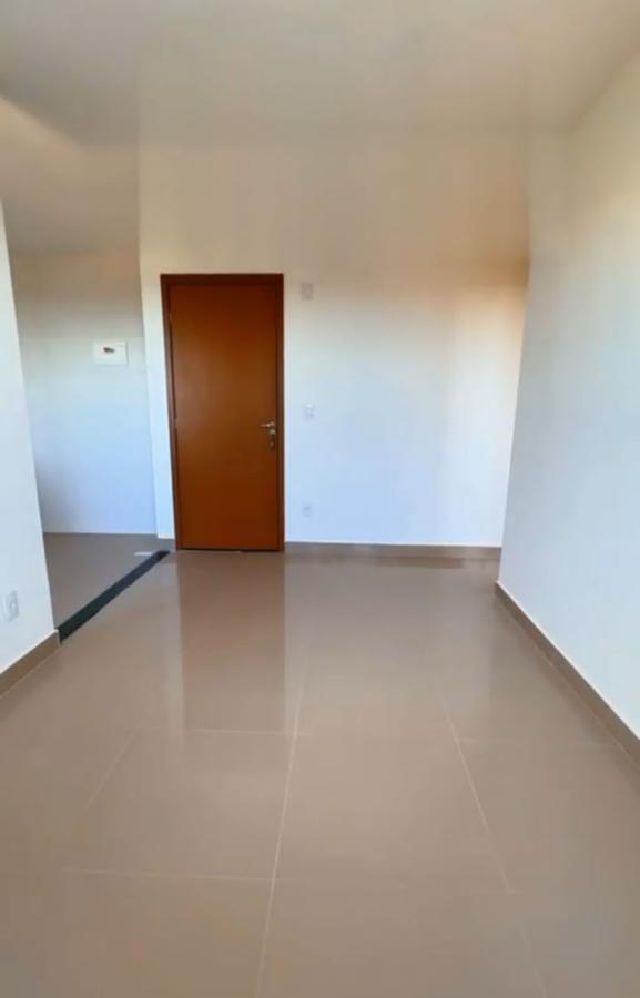 Apartamento à venda com 2 quartos, 44m² - Foto 2