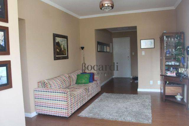 Apartamento à venda com 2 quartos, 90m² - Foto 2