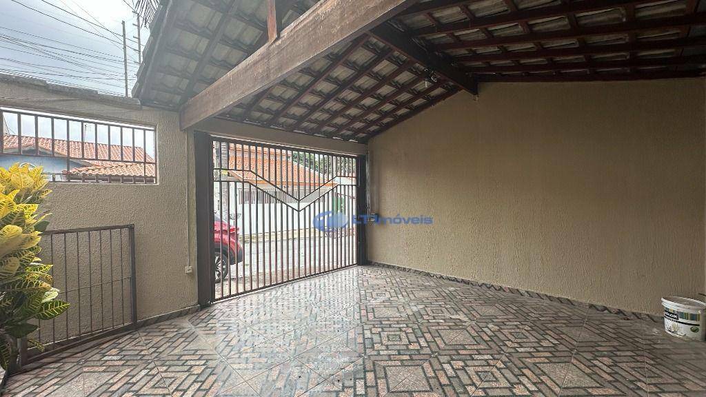 Casa à venda com 3 quartos, 125m² - Foto 2