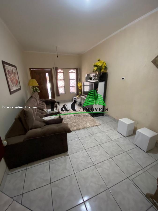 Casa à venda com 3 quartos, 250m² - Foto 6