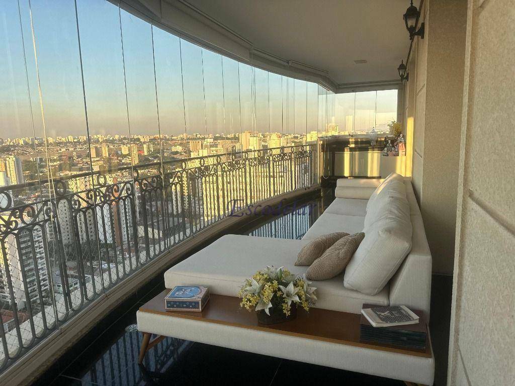 Apartamento à venda com 4 quartos, 253m² - Foto 1