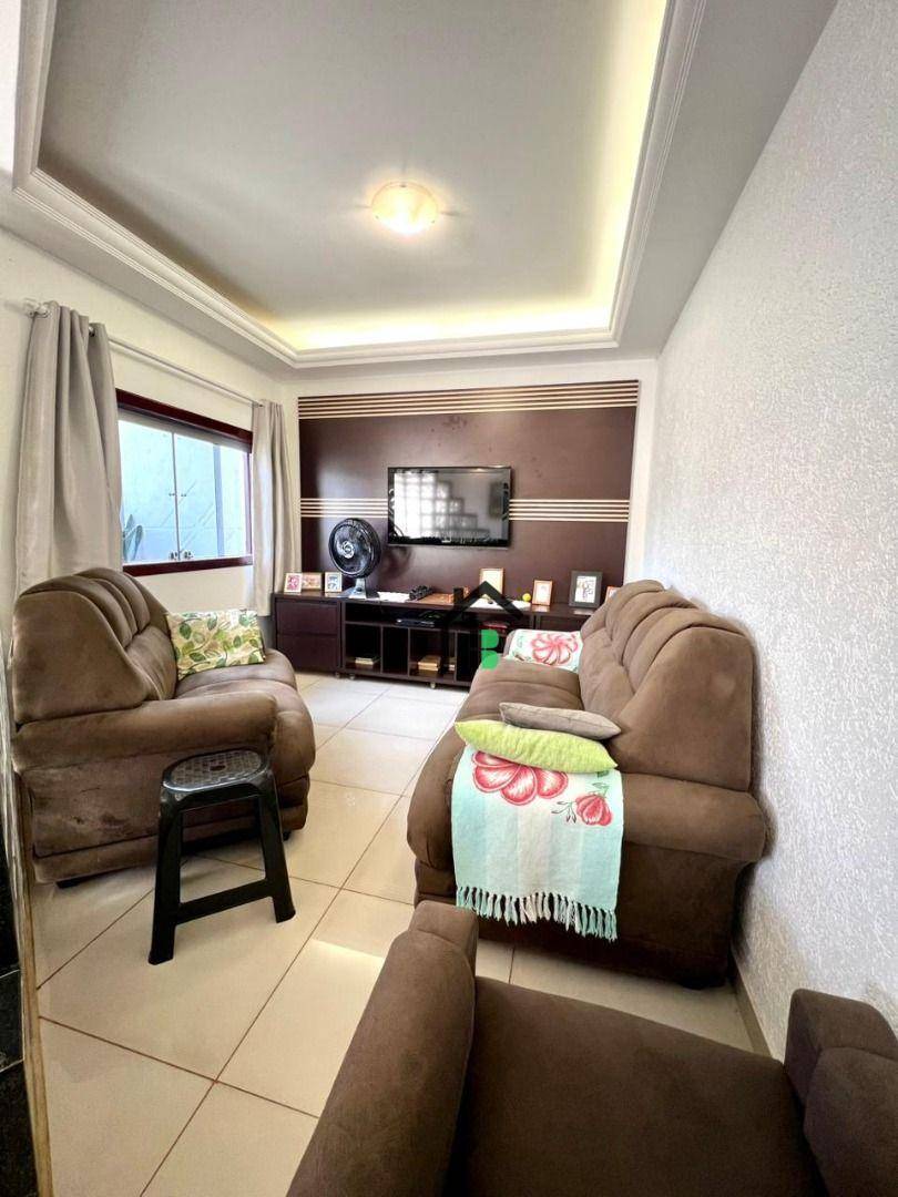 Casa, 3 quartos, 181 m² - Foto 3