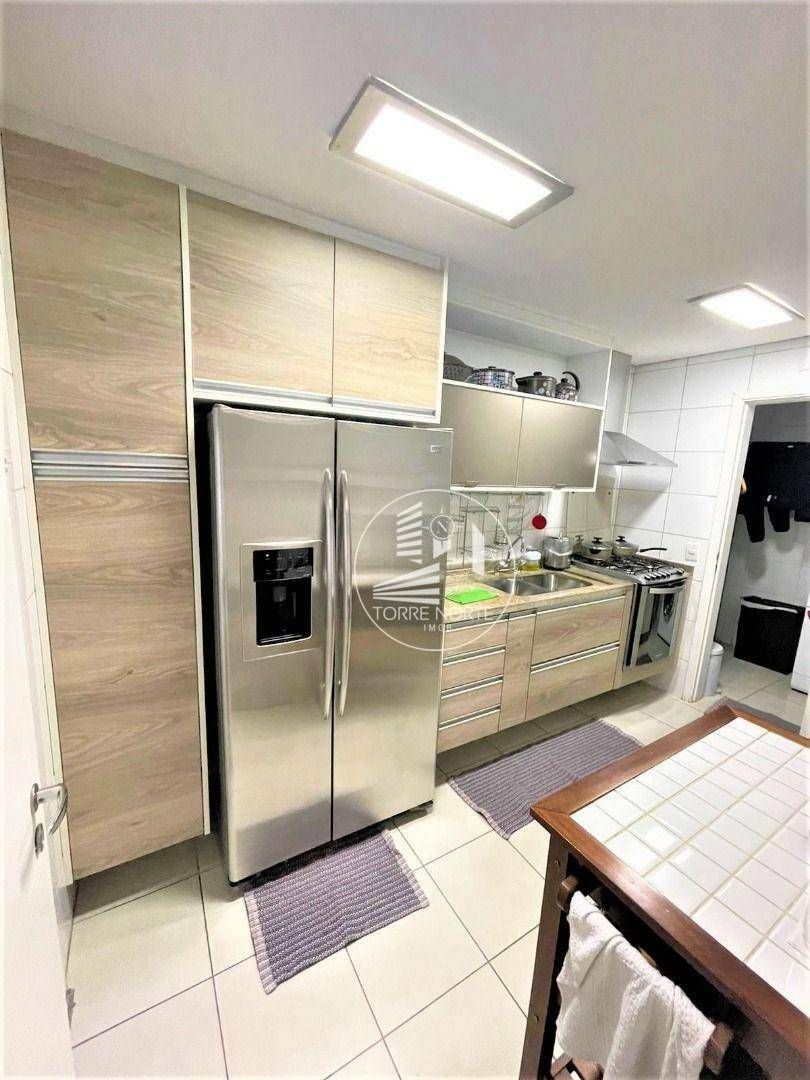 Apartamento à venda com 3 quartos, 123m² - Foto 23