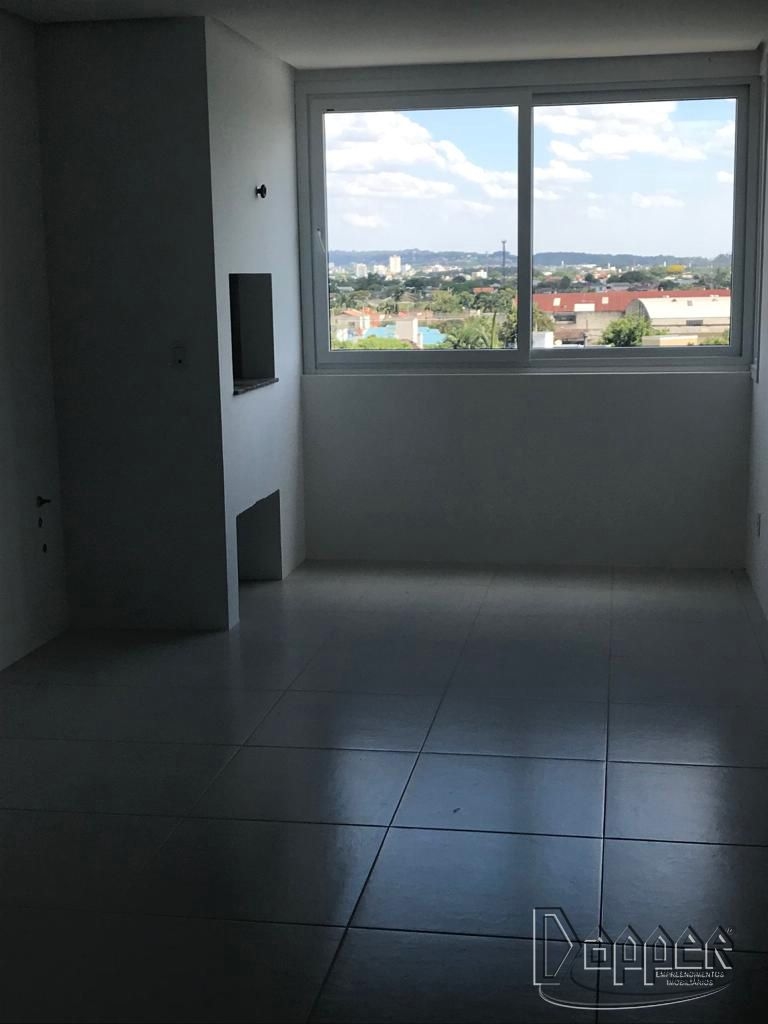 Apartamento à venda com 3 quartos, 105m² - Foto 4