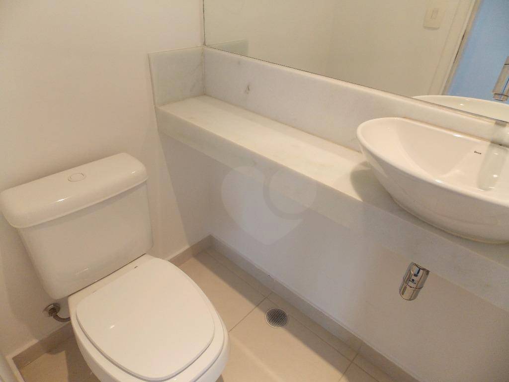 Apartamento para alugar com 3 quartos, 158m² - Foto 8