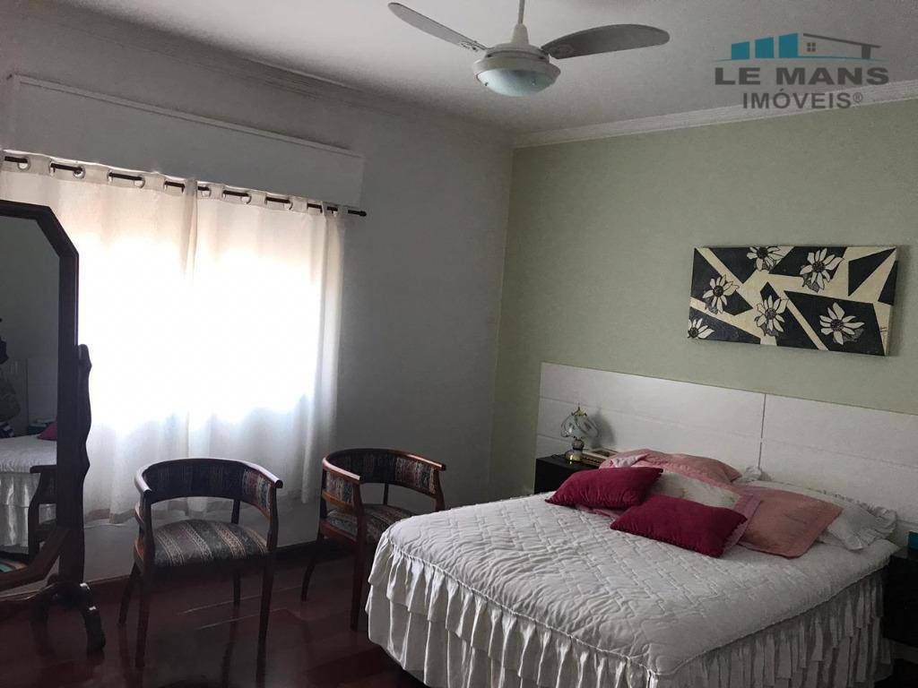 Apartamento à venda com 3 quartos, 156m² - Foto 13