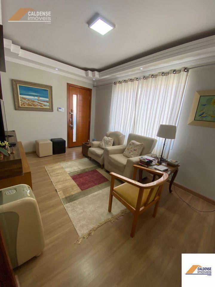 Casa, 3 quartos, 138 m² - Foto 2