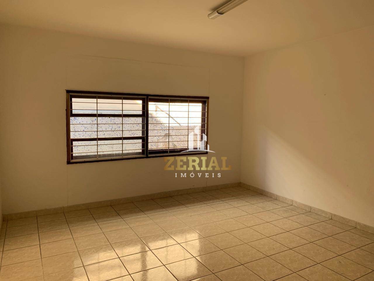 Casa para alugar com 5 quartos, 300m² - Foto 24