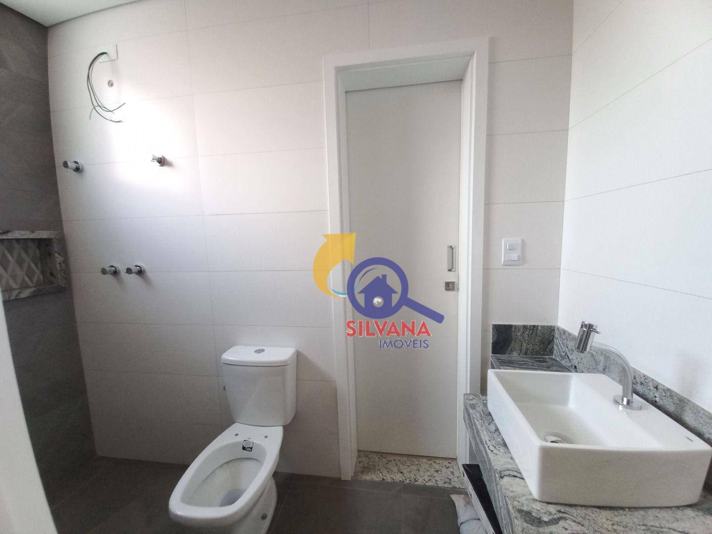 Apartamento à venda com 3 quartos, 130m² - Foto 17