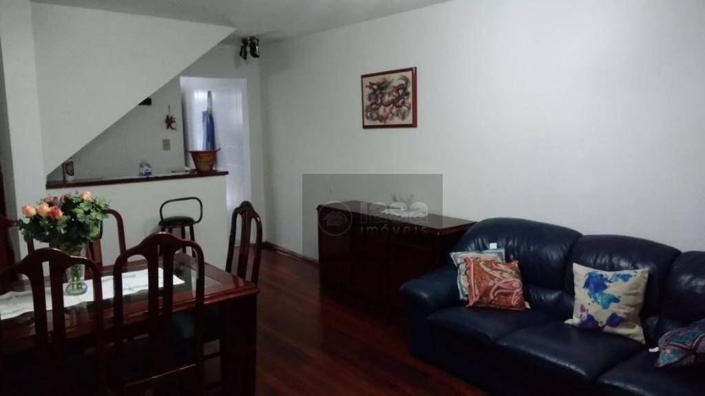 Sobrado à venda com 2 quartos, 90m² - Foto 1